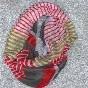 Figure 8 scarf